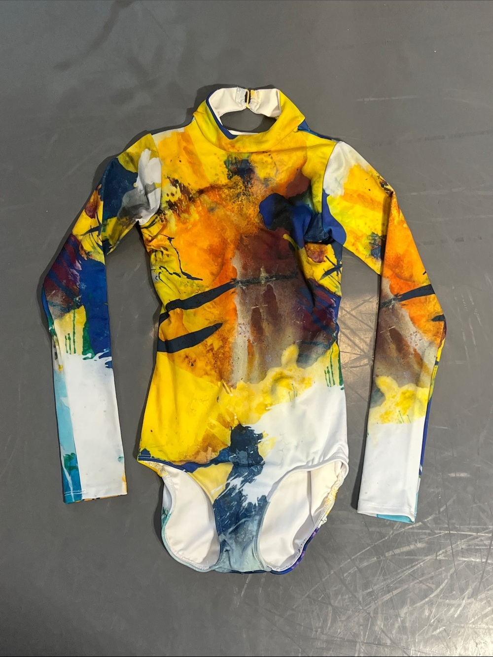 From Artist to Artist - Julie Leotard - S Adult